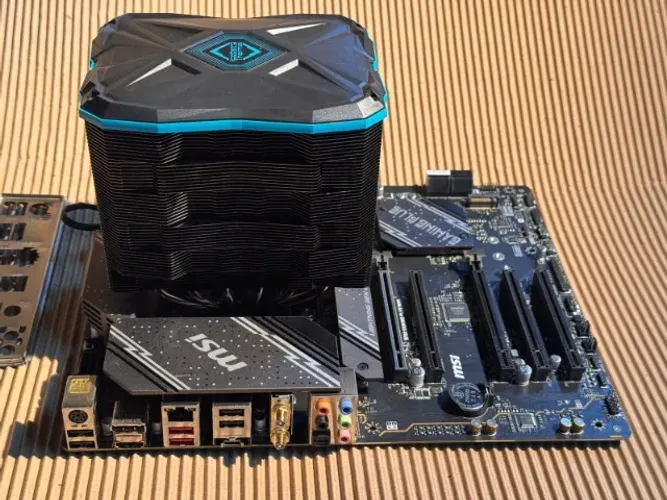 Kit intel core i7 14700k + B760 gaming plus wifi + Cooler