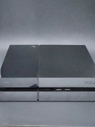 PS4 Fat desbloqueado 11.00 + SSD 2TB + 2 controles originais