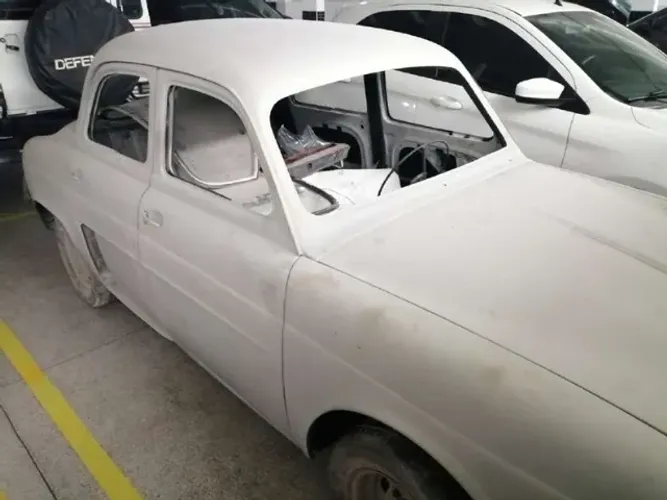 Willys Overland Jeep 2.6 12V Gasolina 2P 1964