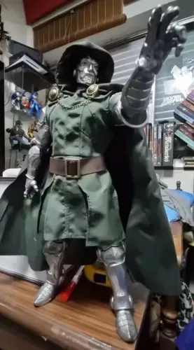 Action Figure 1/6 dr Doom