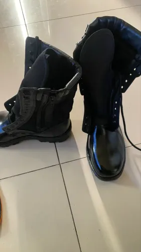 COTURNO ZÍPER PRETO 42 NUNCA FOI USADO