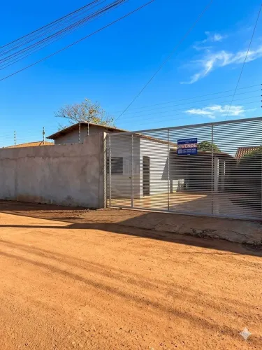 Casa à venda no bairro Parque Residencial Pelicano - Dourados/MS
