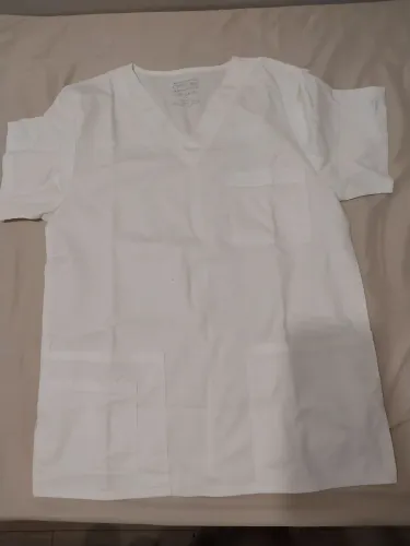 scrub branco da Cherokee.