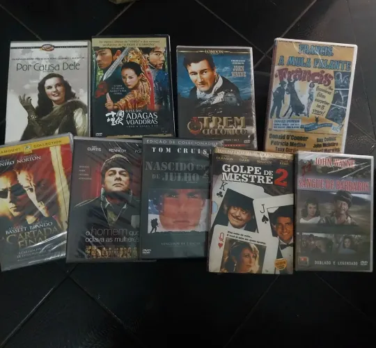 DVDs LACRADOS CADA R$ 5,00