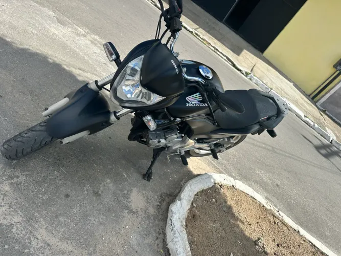 Pra quem gosta de uma bela viagem essa a oportunidade vem viajar de cb300