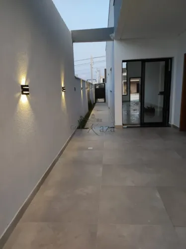 Casa em Condomínio - Residencial Malibu - 135m² - 3 Dormitórios - 135m²
