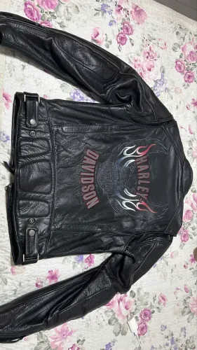 JAQUETA HARLEY-DAVIDSON ORIGINAL EM COURO LEGÍTIMO | NOVA COM ETIQUETA | TAMANHO P