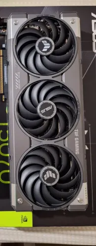 Placa de vídeo RTX 5070 TUF Asus