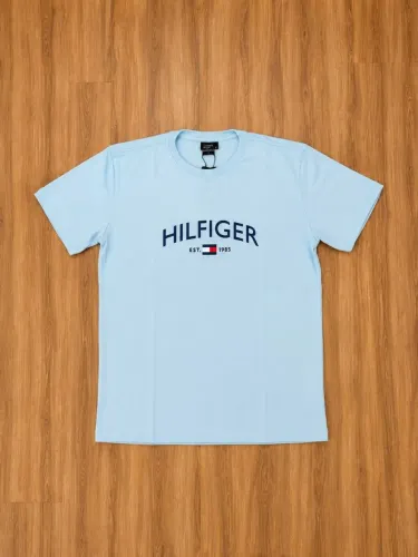 *LANÇAMENTO CAMISETA TOMMY HILFIGER* <br><br>?TECIDO 40.1 COTON ?<br>?ESTAMPA SILK <br><br>R$ 100,00