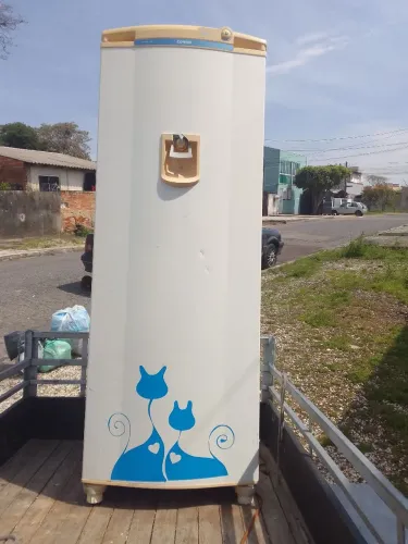 Geladeira pequena