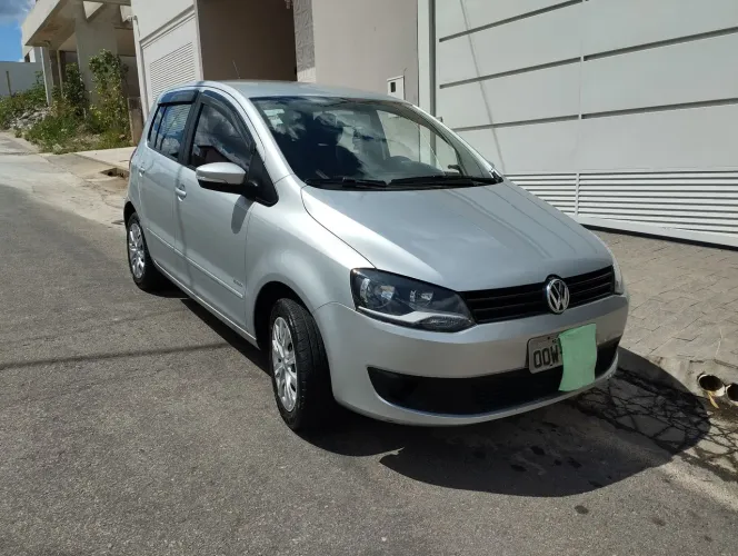 Volkswagen Fox 1.0 MI Total Flex 8V 3P 2013