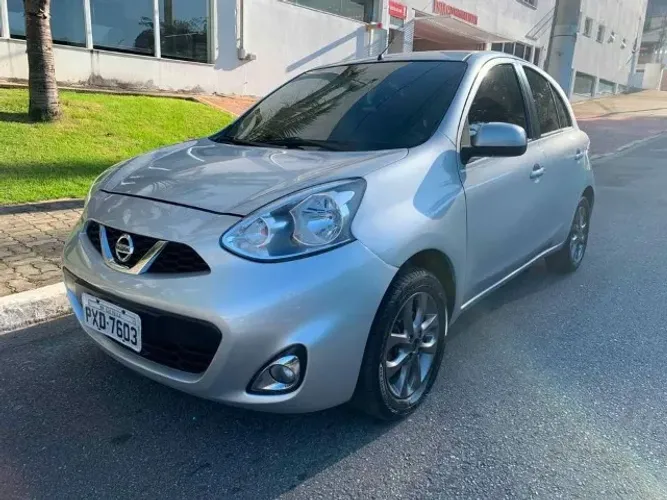 Nissan March SV 1.6 16V Flex Fuel 2016