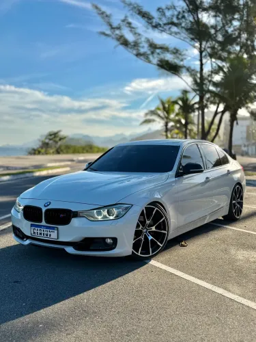 BMW 320I A Modern/sport TB 2.0/a.flex 16V 4P 2014