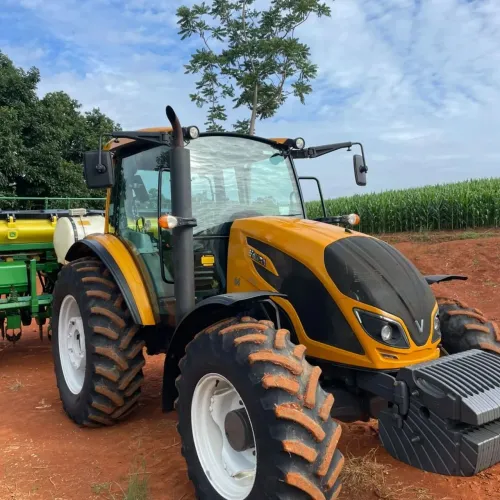 TRATOR A124 PLANTADEIRA JOHN DEERE 1109 DISPONÍVEL