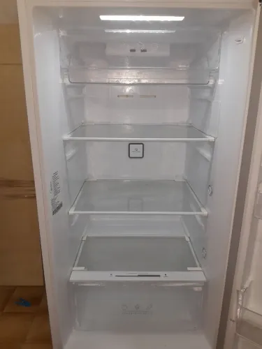 Geladeira Midea