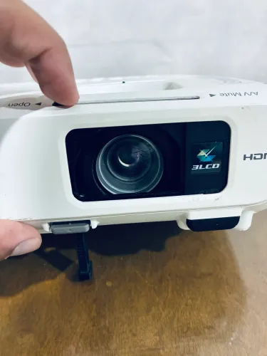 Projetor Epson PowerLite X24+ 3500 Lumens HDMI 3LCD