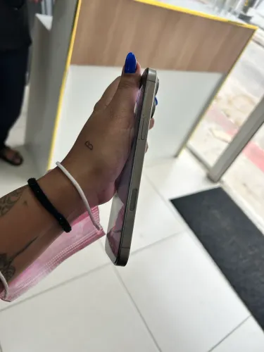 IPHONE 16 pro MAX 256g NOVO 1 ano de uso
