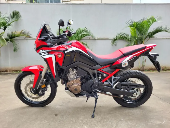 CRF 1100L Africa Twin / DCT
