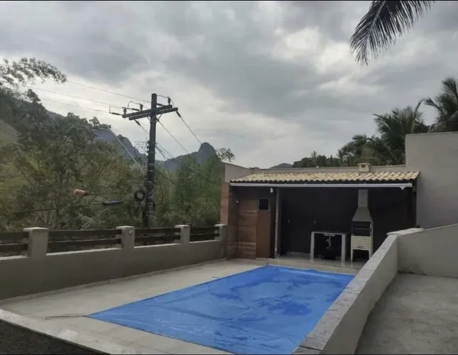 Vendo excelente casa em Glicério região serrana