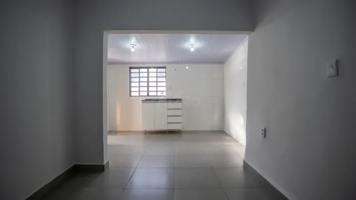 Barracão sem vaga de garagem para alugar no Jardim Novo Mundo