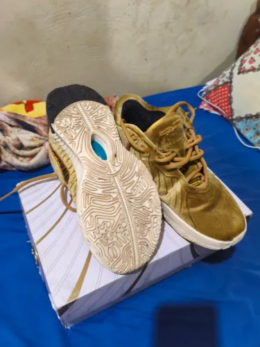 Tênis de vôleibol Nike LeBron 21 