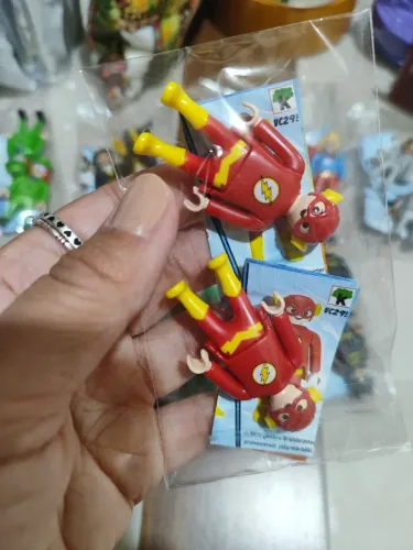 Boneco playmobil DC Kinder ovo colecionavel flash