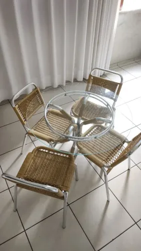 Mesa Alumínio Tampão de Vidro