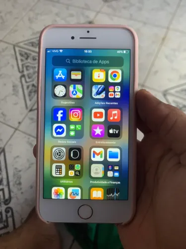iPhone 8