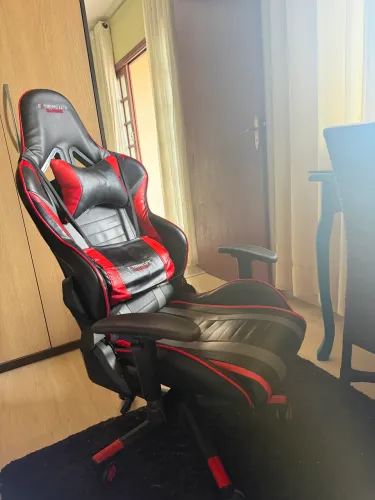 Cadeira Gamer Black Hawk ELG Reclinável com Almofadas