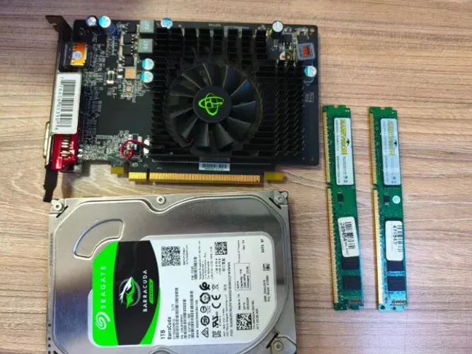 KIT PLACA DE VIDEO + HD 1TB + 2 MEMORIAS DDR3 4GB