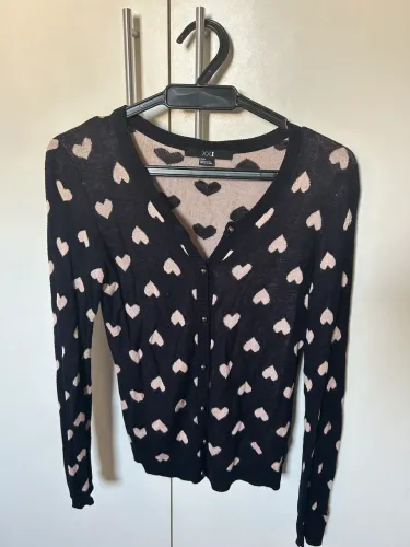 cardigã preto com estampa de corações Forever 21 (XXI)