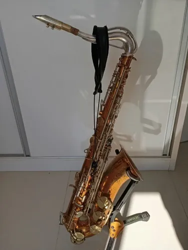 Saxofone tenor King super 20