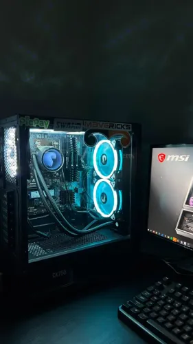 PC Gamer - Ryzen 3 3200G, 32GB RAM, SSD, Water Cooler e Fonte Corsair 750W