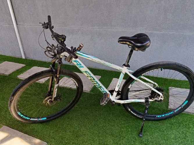 Três bicicletas pelo preço de uma