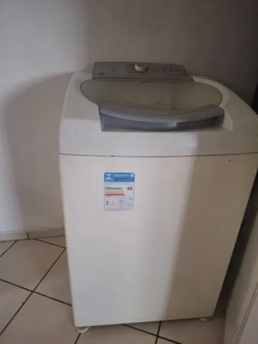 Maquina de lavar com defeito