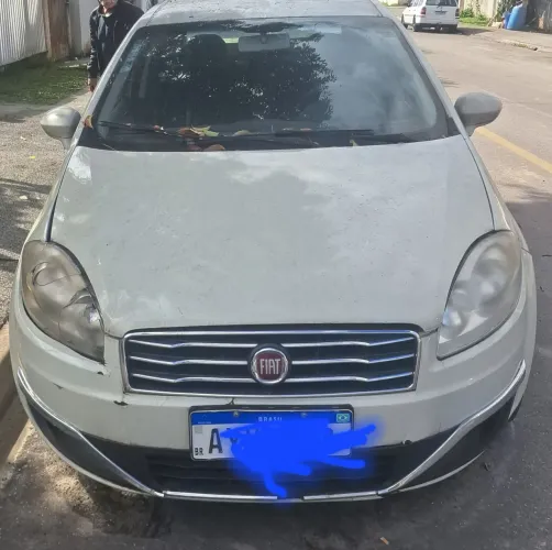 Fiat Linea Essence Dualogic 1.8 Flex 16V 4P 2014
