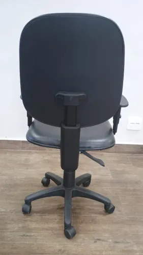 Cadeira escritório giratória Diretor