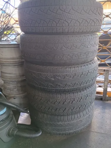 Pneu 215/60R17 - Renegade / Compass