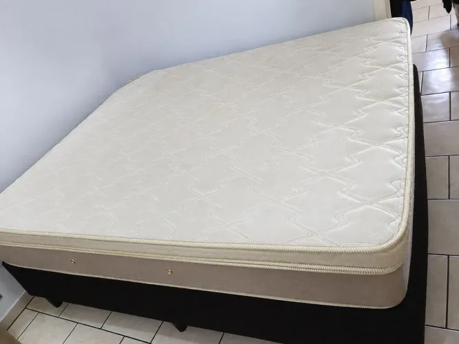 Cama Box King Size na marca Herval molas ensacadas