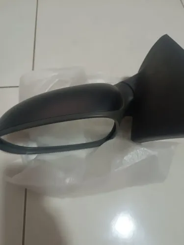 Retrovisor elétrico semi-novo Palio attractive 2012 a 2017 (lado do motorista).