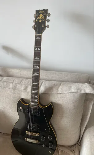 Guitarra Yamaha SG 1200 japonesa
