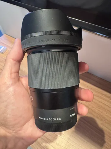 Lente Sigma 16mm F1.4 para Sony