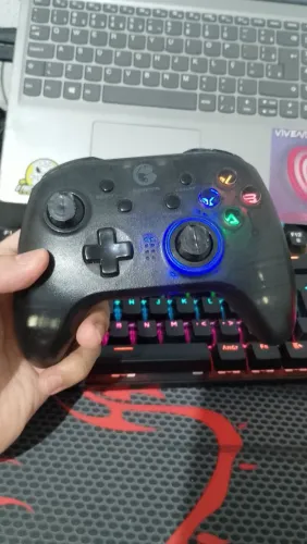 Controle gamesir t4 pro