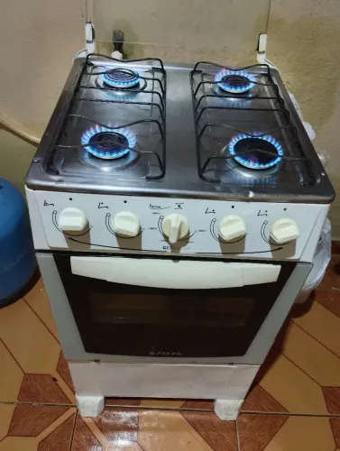 Vendo barato, 8 itens por ese valor, quebra galho