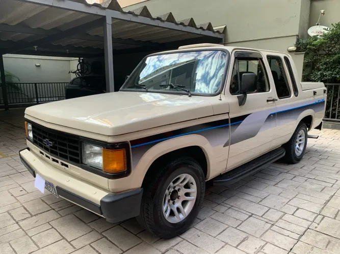 Chevrolet D-20 S / Luxe 3.9/4.0 Diesel 1989
