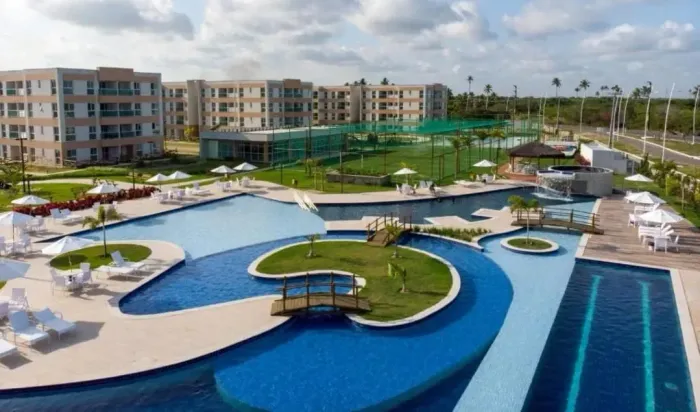 PORTEIRA FECHADA - Muro Alto Condomínio Clube em Porto de Galinhas