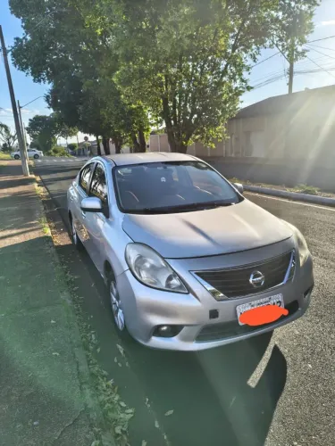 Nissan Versa SL 1.6 16V Flex Fuel 4P Mec. 2013