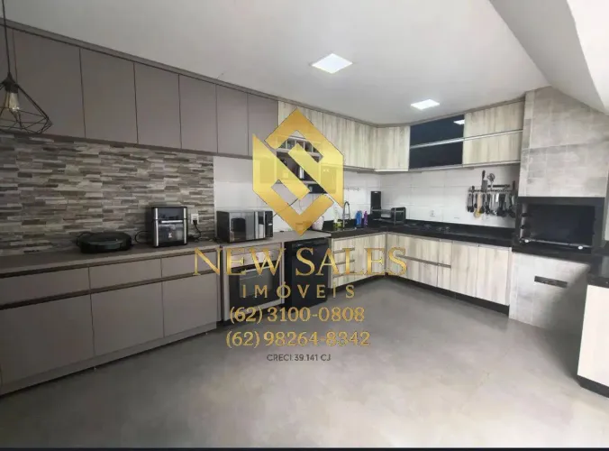 Casa em condominio- 3 quartos, 2 suítes, 2 vagas, 195m²- Setor Orientville