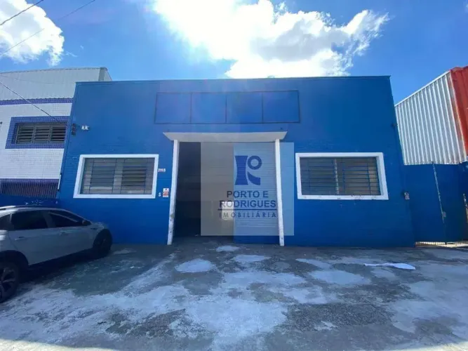 Barracão, 275 m² - venda por R$ 990.000 ou aluguel por R$ 7.187/mês - Jardim do Trevo -CAM