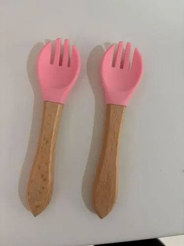 Babador de silicone e garfinho infantil